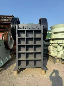 Manufacturer Customized 750*1060 PE Small diesel Engine Type Jaw Crusher for Rock and Other Stone Crushing Concrete Jaw Crusher