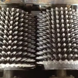 Manufacturer Wear Resistant Grinding Roller Ring for Raymond Mill MN13CR2 MN18CR2 Material Customizable Size Model Casting