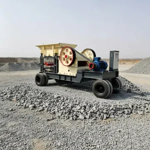 Mini Mobile Crusher for Sale Small Portable Concrete Crusher for Excavator Backhoe Loader Mobile Stone Crusher with Four Wheels