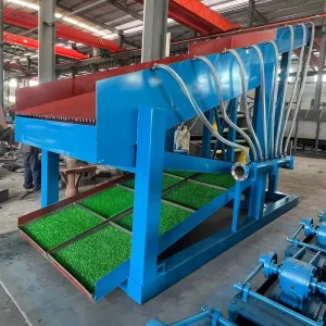 Mining Linear Vibrating Screen with Motor Industrial Gold Recovery Device Featuring High Pressure Spray System Anti Wear Liner