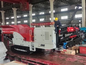 Mining Machinery Crasher Machine Rock Crushing Machine Stone Breaker DONGMENG Crawler Tracked Mobile Jaw Crusher Plant