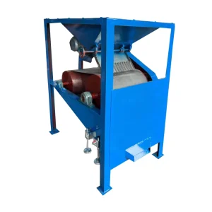 Mining Machinery Dry Single Roller Magnetic Separator for Metallic Minerals Separation
