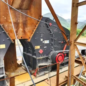 Mobile Frame Impact Crusher Machine for Stone & Ore Crushing High Output Mining Crusher Line