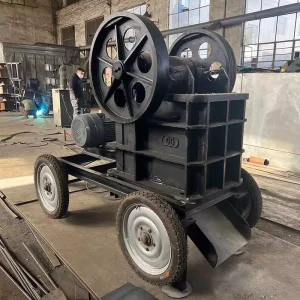 Mobile Jaw Crusher for Crushing Stone Limestone Aggregates Crusher Machine Gravel Mobile Crawler Jaw Crusher