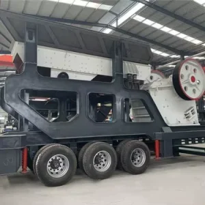 Mobile Screening and Crushing Plant Tire Type Mobile Stone Crusher for One Stop Processing