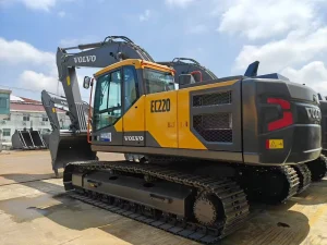 New Excavator Volvo EC220 Crawler Digger with Hammer Line