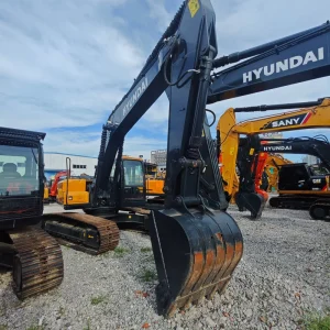 Original Hyundai HX220HD Heavy Excavator 22Ton Crawler Second-hand Excavator Used HYUNDAI HX220HD With Direct Injection Engine