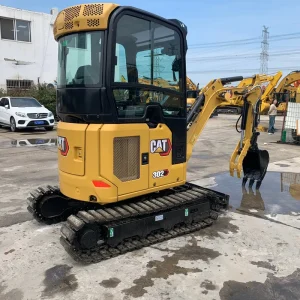Original Japan Used Cat302 Excavator 2 Ton Mini Hydraulic Crawler Digger