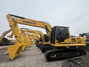 PC220 Original Japan Used Excavator 22 Ton Low Working Hours Hydraulic Crawler Digger in Stock
