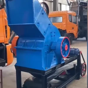 Portable Diesel Rock Crusher Hammer for Stone and Ore Mobile Hammer Crusher with Engine Core Component for Mining Applications