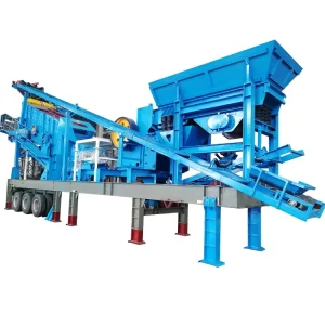 Portable Gravel Crushing Plant Mobile Stone Crusher With AC Motor Bearing Vibrating Screen
