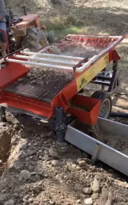 Portable Mini Gold Vibrating Screen Washing Machine for Alluvial Placer Gold Mining Small Scale