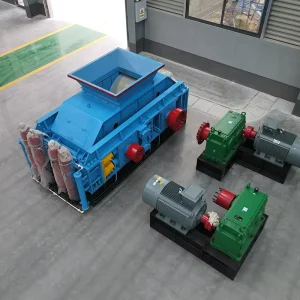 Portable Mobile Double Roller Crusher Gear Core Max.500t/h Capacity for Gold Ore Pebble River Gravel Mining Quarry