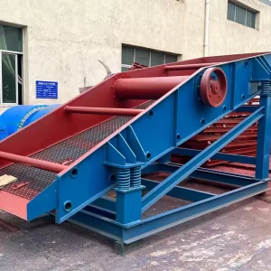 Portable Mobile Linear Vibrating Screen with Motor for Crushed Stone Gravel Sorting at Construction Sites