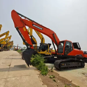 Powerful Output Low Fuel Wear Resistant Doosan Dx300lc 9c Used Doosan Dx300 Excavator for Mine Work Heavy Earthmoving
