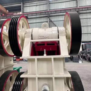 Small Portable Steel Rock and Mineral Processing Jaw Crusher and Easy to Operate and Jaw Crusher Parts