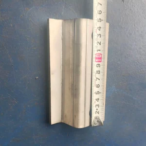 Stainless Steel Wedge Frame Vibrating Screen for Coal Mining White Color 1kg Lightweight Forged Construction