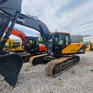 Stock High Quality 22Ton Korea Original Hydraulic Used Crawler Hyundai HX220HD Used Excavator with Parts for Sale