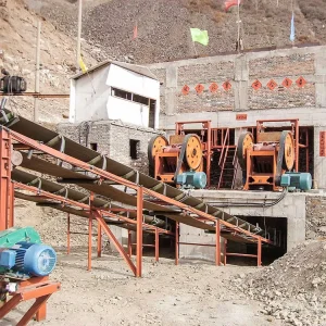 Stone Crushing Equipment Rock Crusher Industrial Jaw Crusher Crushing and Screening Equipment