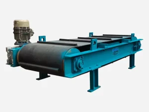 Suspended Magnetic Iron Separator Conveyor Belt Self cleaning Function Motor Bearing Core Components 380V 220V