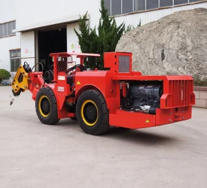 TP-8 Mobile Crusher with Hydraulic Hammer for Iron Ore Mine Secondary Breaking Operations Rock Breaker