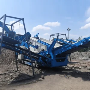 Track Mobile Heavy Duty Linear Vibrating Screen Ore Mining Quarry Soil Stone Separation Construction Waste Aggregate Screening