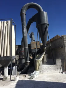Ultrafine Raymond Mill 35mm Feed 0.8-33TPH 60-1250 Mesh Barite Limestone Mineral Powder Processing Machine Engine Gear AC