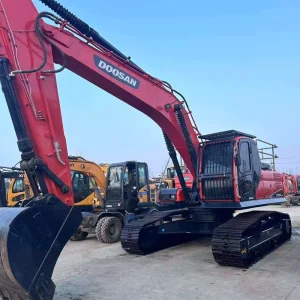 Used Doosan DX300 Hydraulic Crawler Excavator 30 Ton Construction Equipment with Engine Gearbox Gear & Pump in Stock