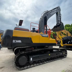 Used EC360DL Low Working Hours Heavy Duty Excavator for Mining Quarry Rock Breaking Mountain Excavation