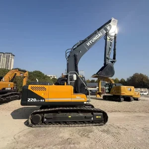 Used Hyundai 220lc-9s Crawler 22Ton Model CE ISO Certified Engine Original Used Excavator for Construction