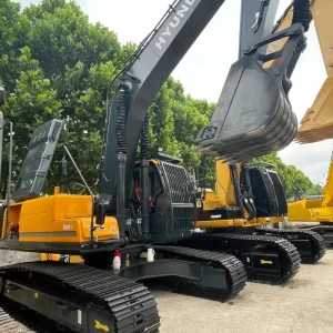 Used Hyundai 305LC-9T Track Excavator with No Oil Leak and Wear Resistant for Quarry Mining Dam Road Earth Construction
