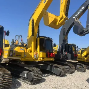 Used Komatsu PC240LC-8 Crawler Excavator Original Japan 24 Ton Medium Digger Low Working Hours for Construction Mining Project