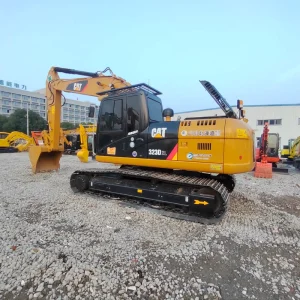 Used for 323D2L Hydraulic Crawler Excavator Original Caterpillar Engine 1.0m Bucket Capacity 22.8ton Operating Weight for Sale
