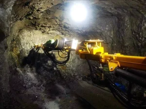 XUD125 Underground Rock Mining Drill for Large Mines and Tunnel Boring Operations in China